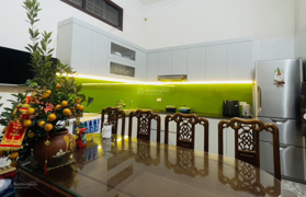 Nhà đẹp 81m2 - Mt 5m xây 4 tầng - Giá 100tr/m2. Nhà đẹp, thông thoáng, ngõ nông sát phố Lò Đúc