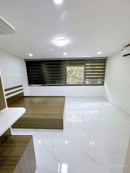 Tôi chính chủ bán tập thể D7 tầng 2 Thành Công, ngõ 9 Nguyên Hồng mặt phố, 3 thoáng, 3 ngủ, full đồ