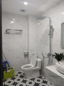 Chính chủ phân lô phố Phùng Chí Kiên, Hoàng Quốc Việt 50 m2 x 6 tầng thang máy ô tô vào giá 14,9 tỷ