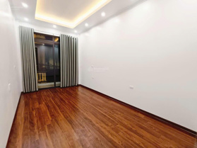 Bán nhà đường Tăng Thiết Giáp DT 42m, xây 4 tầng, ô tô 7 chỗ vào nhà, khu vực tiện ích, giá 10,5 tỷ