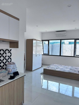 BÁN TÒA NHÀ DÒNG TIỀN HƠN 40TR/THÁNG, 9P KHÉP KÍN FULL NỘI THẤT ngõ 317 Bùi Xương Trạch