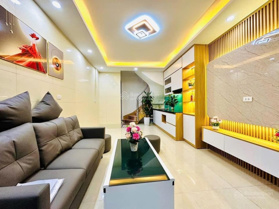 Bán nhà Xuân Đỉnh, Ô tô đỗ cửa, ngõ thông các ngả, 40m2 6 tầng nhỉnh 8 tỷ