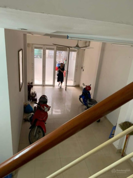 Bán nhà riêng tại phố Hoàng Cầu, giá sốc chỉ 8,2 tỷ VND, diện tích 47m2, 4 PN, 3 PT