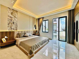 BÁN NHÀ XUÂN LA 53m2 Xây 5 tầng Nhà mới tinh Ô Tô vào nhà. Giá 11.8Tỷ