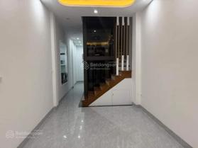 Nhà Đẹp Thang Máy, Gần Đường Tân Mai 39m, 5 tầng, giá 9.6 tỷ.