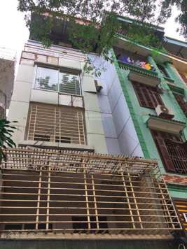 Bán nhà riêng phố trung kính, 30m2x5 tầng, MT 4.5 m2, đường ô tô tránh, LH: 0379 455 020