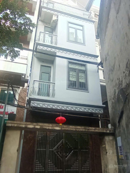 BÁN NHÀ TÔN ĐỨC THẮNG ĐỐNG ĐA HÀ NỘI DT 48M*3TẦNG MẶT TIỀN 3,9M NHÀ ĐẸP Ở NGAY