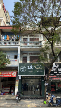 Chính chủ cho thuê tầng 2 nhà mặt phố 292 Lạc Trung, phù hợp gia đình ở hoặc làm văn phòng