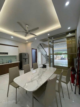 Nhà đẹp TĐC Ngọc Thụy - 80m2, MT 5,4m phân lô - ô tô tránh - gara - thang máy nhập - nội thất đẹp