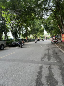 Cần tài chính, bán nhanh biệt thự đẹp, 250m2/46 tỷ/4 tầng, bán đảo Linh Đàm, Hoàng Mai, Hà Nội