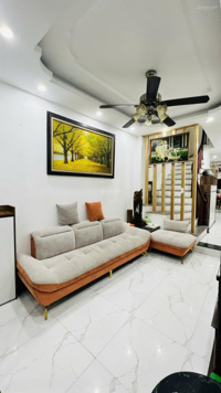 Bán nhà Đội Cấn, Ba Đình, diện tích 41m2, xây 5 tầng, nhà gần phố ngõ rộng giá 6,5 tỷ