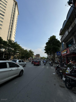 Chính chủ cho thuê nhà mặt phố Lê Duẩn, DTSD 100m2, 4 tầng, Ô TÔ, Vỉa Hè, vừa ở vừa KD Sầm Uất