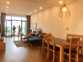 Sốc! Chính chủ cho thuê căn hộ 2N chung cư Sun Ancora Lương Yên, giá cực rẻ, LH: 0933 533 382