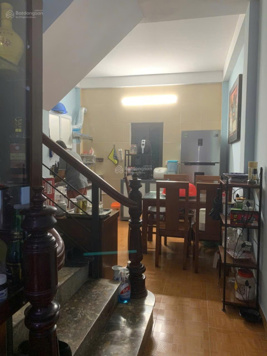 Bán nhà phố Kim Mã phường Ngọc Khánh 33m2 x 4 tầng nhà dân đang ở tự xây đẹp ấm cúng giá 5.35 tỷ