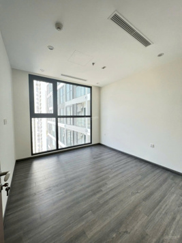 Cần tiền bán nhanh căn hộ cao cấp 2 + 1 tòa TK1, diện tích 72.1m2, Vinhomes Smart City