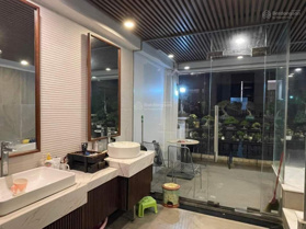 Phân lô vỉa hè ô tô tránh phố Quần Ngựa - 3 nhà ra phố - 70m2 xây 6 tầng thang máy