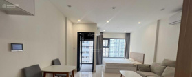 Cần tiền bán gấp căn studio 30.6m2 Vinhomes Smart City giá 1.8 tỷ bao phí