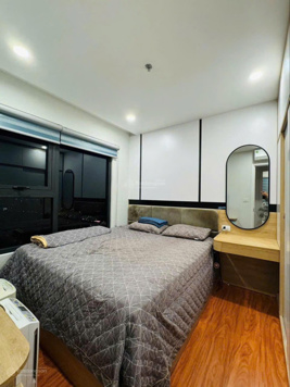 Tôi chính chủ chuyển chỗ làm nên cần bán gấp căn 2PN + 64m2 tòa Imperia giá 3,55 tỷ. LH 0975 982 499