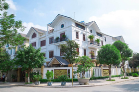 Biệt thự góc 200m2, 4 tầng 1 hầm. Đường 40m, vị trí trung tâm ngay gần công viên hồ 12ha. Giá 65 tỷ