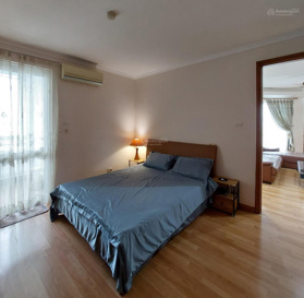 Cho thuê căn hộ chung cư Hacisco. Diện tích 115 m2, 3 PN, 2WC mới sửa, full nội thất