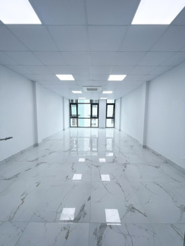 Chính chủ cho thuê Văn phòng mới ngõ 31 Hoàng Cầu, 70m2 giá 15 tr