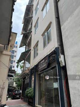 Hiếm Hai Bà giáp Hoàn Kiếm! Nguyễn Du sát hồ Thiền Quang 50m2 x 6 tầng, mặt tiền 5m chào 30tỷ