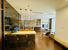 Chính chủ cần bán nhanh căn 2PN, DT 72m2, view Marriott giá 4,6 tỷ. Vinhomes West Point đã có sổ