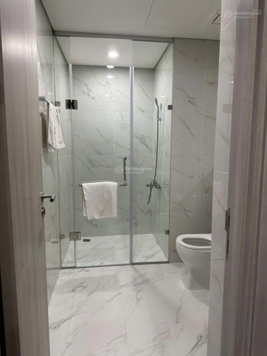 Chính chủ cần chuyển đổi căn rộng hơn nên bán gấp căn 2PN VS giá 3,05 tỷ full nội thất gỗ An Cường