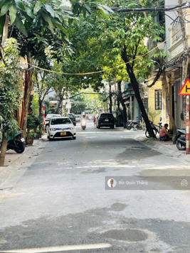 Bán nhà tại ngõ Vip đường Xuân La, giá siêu hời 15,5 tỷ VND, diện tích 57m2, đẹp, vỉa hè, ôtô tránh