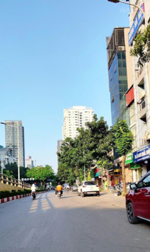 Nhà mặt phố 40m2 x 4 tầng mặt tiền 4.5 m giá 18,5 tỷ