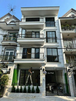 Nhà phố cao cấp Phạm Huy Thông - Lê Đức Thọ P7 GV 7m x 16m - 5 tầng giá 17 tỷ