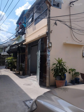 Nhà 81m2 - 3 lầu, DTSD 215m2, 10PN 10WC full nội thất, hẻm xe hơi, đang cho thuê doanh thu 45tr/th