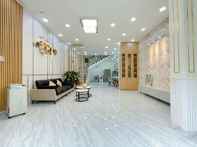 Bán gấp nhà riêng hẻm xe hơi đường Thích Quảng Đức, P5, Phú Nhuận 53m2