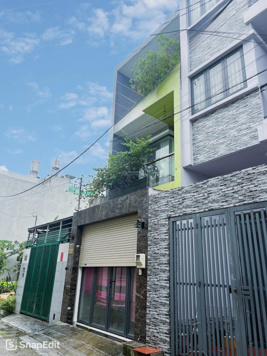 Bán đất khu phân lô cao tầng, đường xe hơi tránh, đối diện dự án đại học Quốc Gia, gần Global City