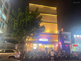 Mặt tiền Tân Sơn Nhì. DT 9x22, 5 lầu. Giá 59tỷ TL