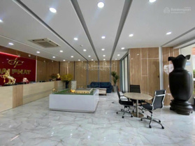 Cần bán toà nhà MT Hà Huy Giáp , Q12 , Dt: 18 x 36 Dtcn 471 dts 3100 m2, 2 hầm 7 tầng, giá 100 tỷ