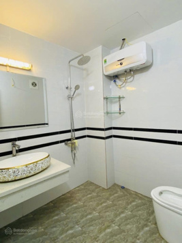 Bán nhà góc Linh Đàm 38m2, 4 tầng - 4.5 tỷ, gần trường học.