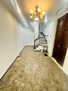 Siêu hiếm bán nhà chính chủ lô góc 1 nhà ra phố tại phố Phó Đức Chính, 4,58 tỷ, 18m2, 3PN, 3PT