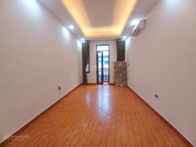 Bán nhà tại đường Trần Khát Chân - ô tô qua nhà - DTSD 30m2 x 5 tầng - 5,58 tỷ