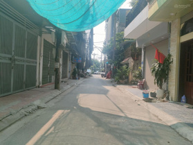 Bán đất phân lô cạnh CT6 70m2 mặt tiền 4.5m ô tô đỗ cửa Xây tòa văn phòng, CC mini. Nhỉnh 10 tỷ