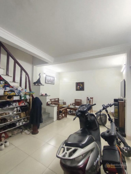 Bán nhà Định Công - Hoàng Mai - 3 tầng - chỉ 2.55 tỷ