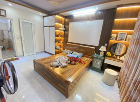 CC bán nhà 26D Ngũ Nhạc, Lĩnh Nam, DT: 32.5m2 xây 5 tầng 4PN giá nhỉnh 4 tỷ