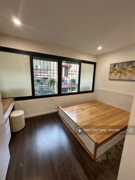 Tập thể cán bộ đối diện bệnh viện 108 - khu phân lô Đầm Trấu - 65m2 2 ngủ phân lô ô tô đỗ ngày đêm