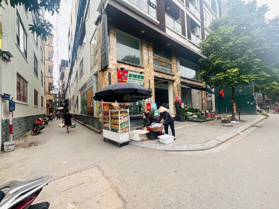 Siêu phẩm Lạc Long Quân. 7 tầng thang máy mới đẹp. Ô tô vào tận nhà. Cách 50m ra Hồ Tây