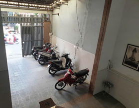 Bán khách sạn 7 tầng MTKD chợ Hạnh Thông Tây giá rẻ, 110m2 TN 150triệu/tháng, có thang máy