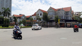 Cho thuê 2 căn liền kề & biệt thự TN Linh Đàm DT 100m2 và 250m2, giá 25tr/tháng, đã hoàn thiện đẹp