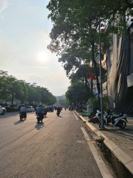 Bán nhà mặt phố Trần Khát Chân, Hai Bà Trưng, DT: 120m2, mặt tiền: 9m, vị trí đẹp, giá 50 tỷ