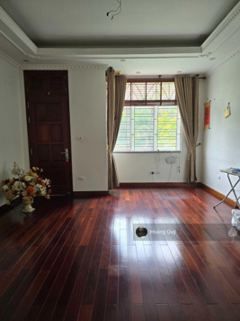 Làng Việt Kiều Châu Âu 83m2*mặt tiền 5.2m. Một mặt nhìn hồ - một mặt khuôn viên kinh doanh 10/10