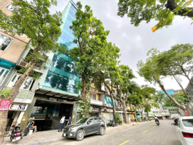Cho thuê sàn văn phòng 85 Nguyễn Du diện tích, 130m2x 7 tầng mặt tiền 8m giá 25 triệu/th