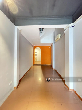 Bán nhà mặt phố Lê Đại Hành, 42m2, 5 tầng, giá 28 tỷ vị trí đẹp nhất phố, kinh doanh thuận lợi